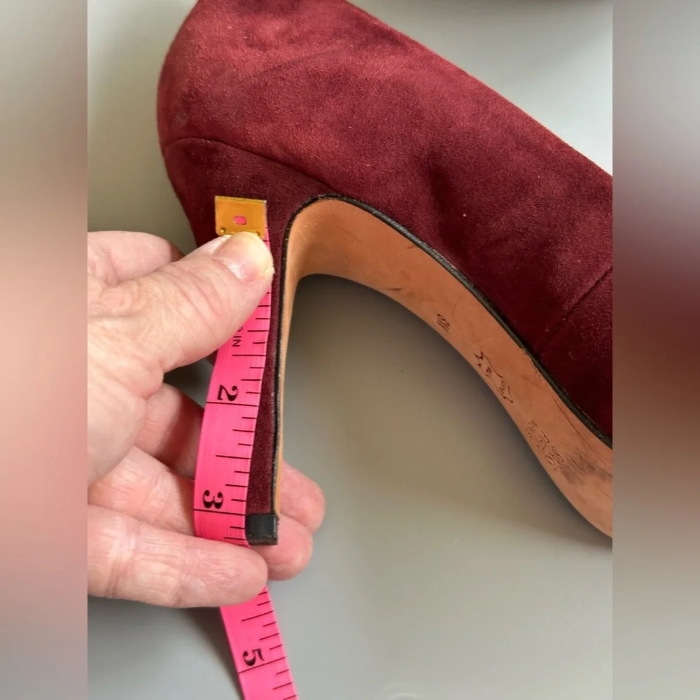 Saks Fifth Avenue Red Suede Heels Women's Size 8 - Picture 5 of 5